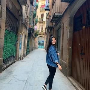 Meet your Posher, Elizabeth